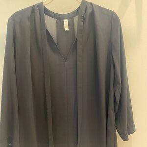 GF Collection Black Flowing Blouse, Size Small